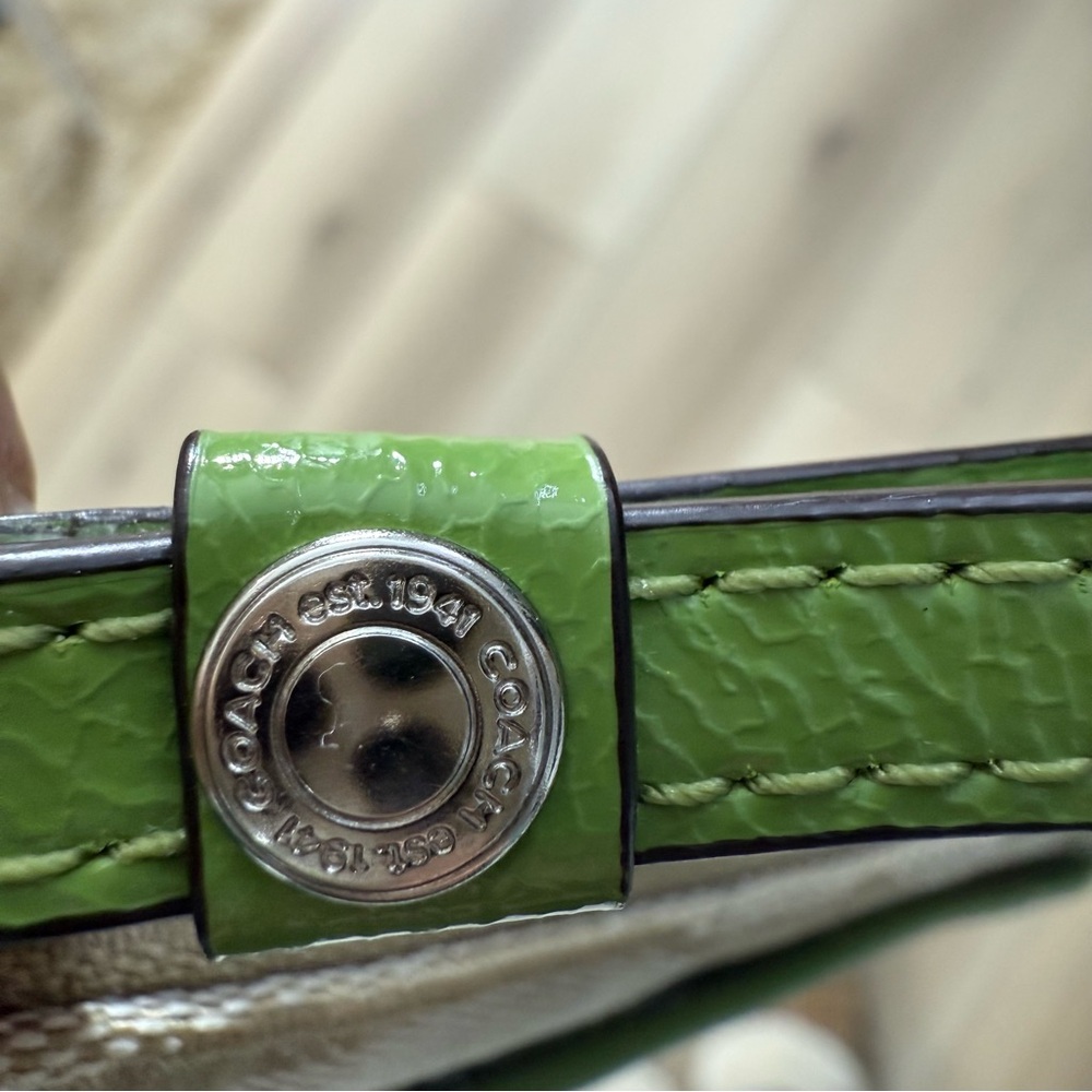 Coach Signature Crossbody Green Cream Y2K Adjustable Strap – Clean - Picture 5 of 12